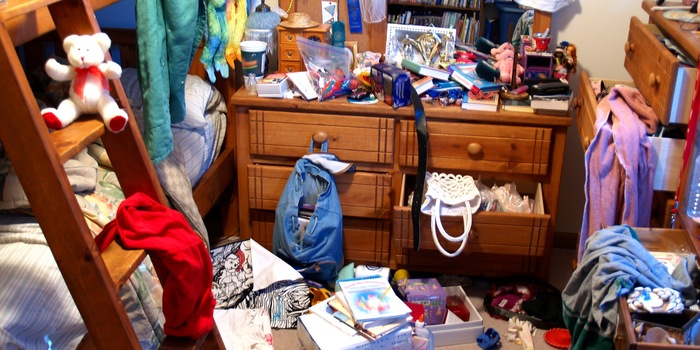 Martina Frischknecht explique dans une interview pourquoi la chambre d'enfant ne doit pas toujours être impeccablement rangée.