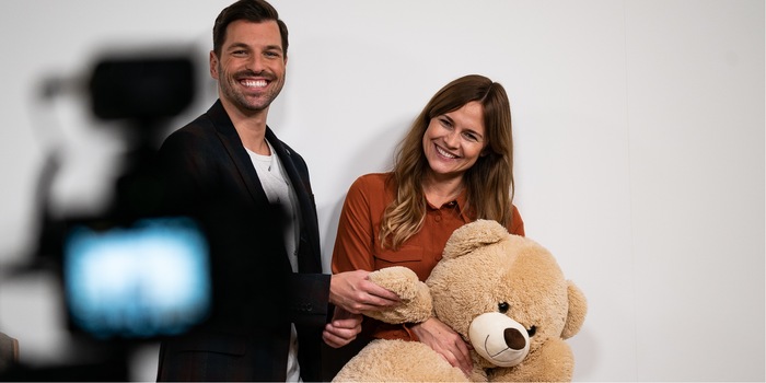 Anina et Remo seront en direct pour vous tous les mardis soirs à partir de maintenant.