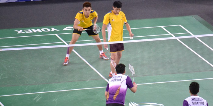 Wenn du auf die passenden Eigenschaften achtest, sind auch Profi-Rackets für Anfänger spielbar. Bild:Flickr/Daniel (CC BY 2.0)