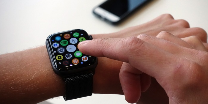 Lassen Smartwatches mit eSIM-Funktion Smartphones bald links liegen? Bild: Vanessa Kim
