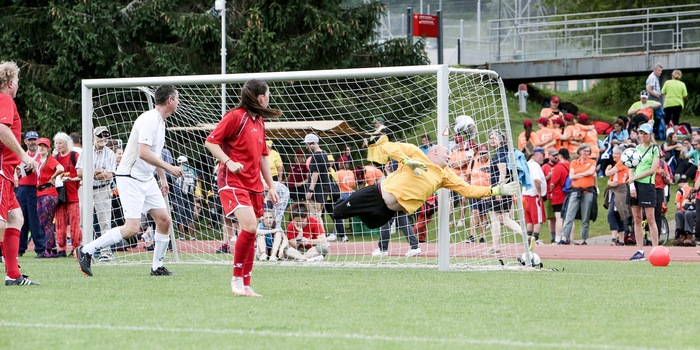 Fritz Berger as goalkeeper.