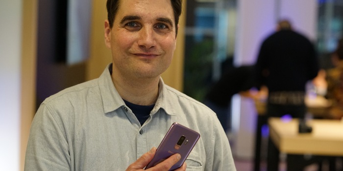 Jean-Claude Frick is a smartphone fanatic and also a mobile communications expert at the comparison service Comparis.