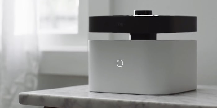 Non è un umidificatore, bensì il nuovo Always Home Cam di Ring. Fonte: Golem