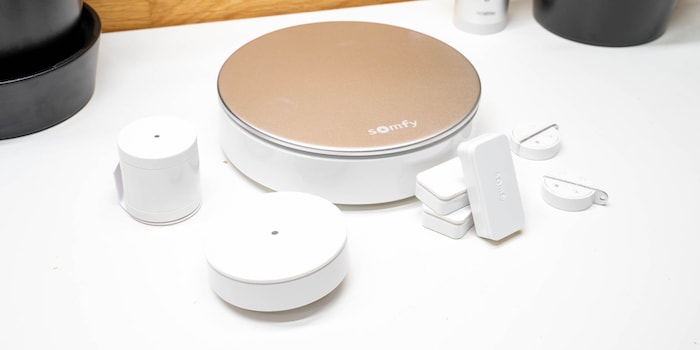 Somfy si distingue per i suoi sistemi di allarme e i sensori collegati. Fonte: techtest.org