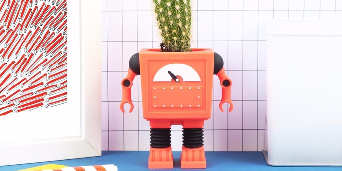 Einfach witzig: Die Roboter-Blumentöpfe eignen sich besonders für kleine Kakteen.