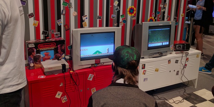 Una foto stock? No, per il lancio della console retrò (purtroppo esaurita) Nintendo sta facendo rivivere gli anni '90.