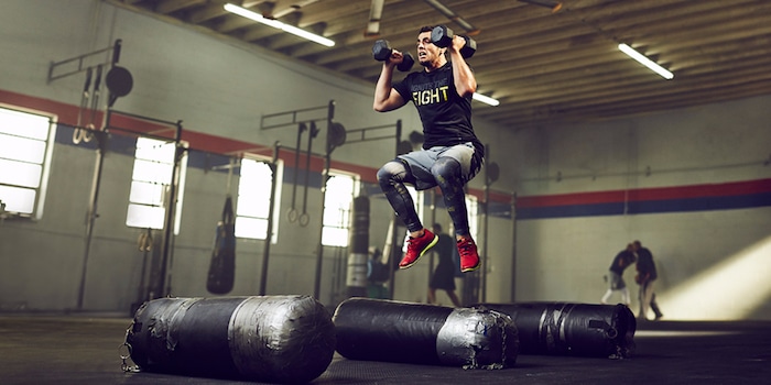 Ausdauer, Kraft, Schnelligkeit, Geschicklichkeit und Koordination – das und mehr fördert CrossFit. Ausdauer, Kraft, Schnelligkeit, Geschicklichkeit und Koordination – das und mehr fördert CrossFit.