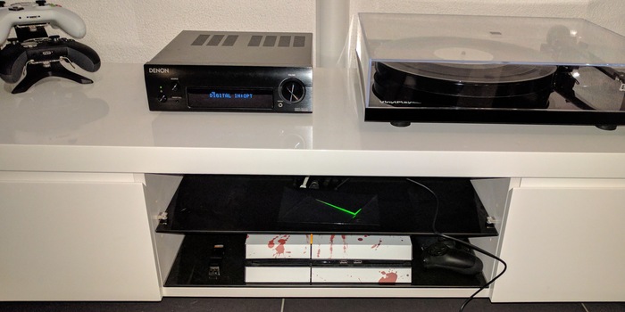 Size comparison: the Nvidia Shield TV with the Playstation 4