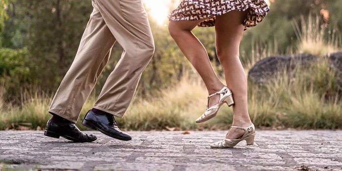 © Lomb / stock.adobe.com (detail) On average, people who enjoy dancing are more open, extraverted and balanced than the average person. (symbolic image)