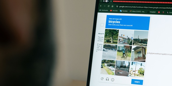 Shutterstock / lilgrapher