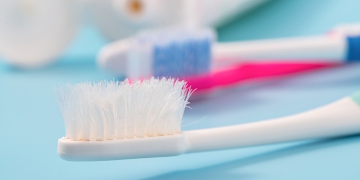 Classic or electric toothbrush: An old brush head does not give the same cleaning results.